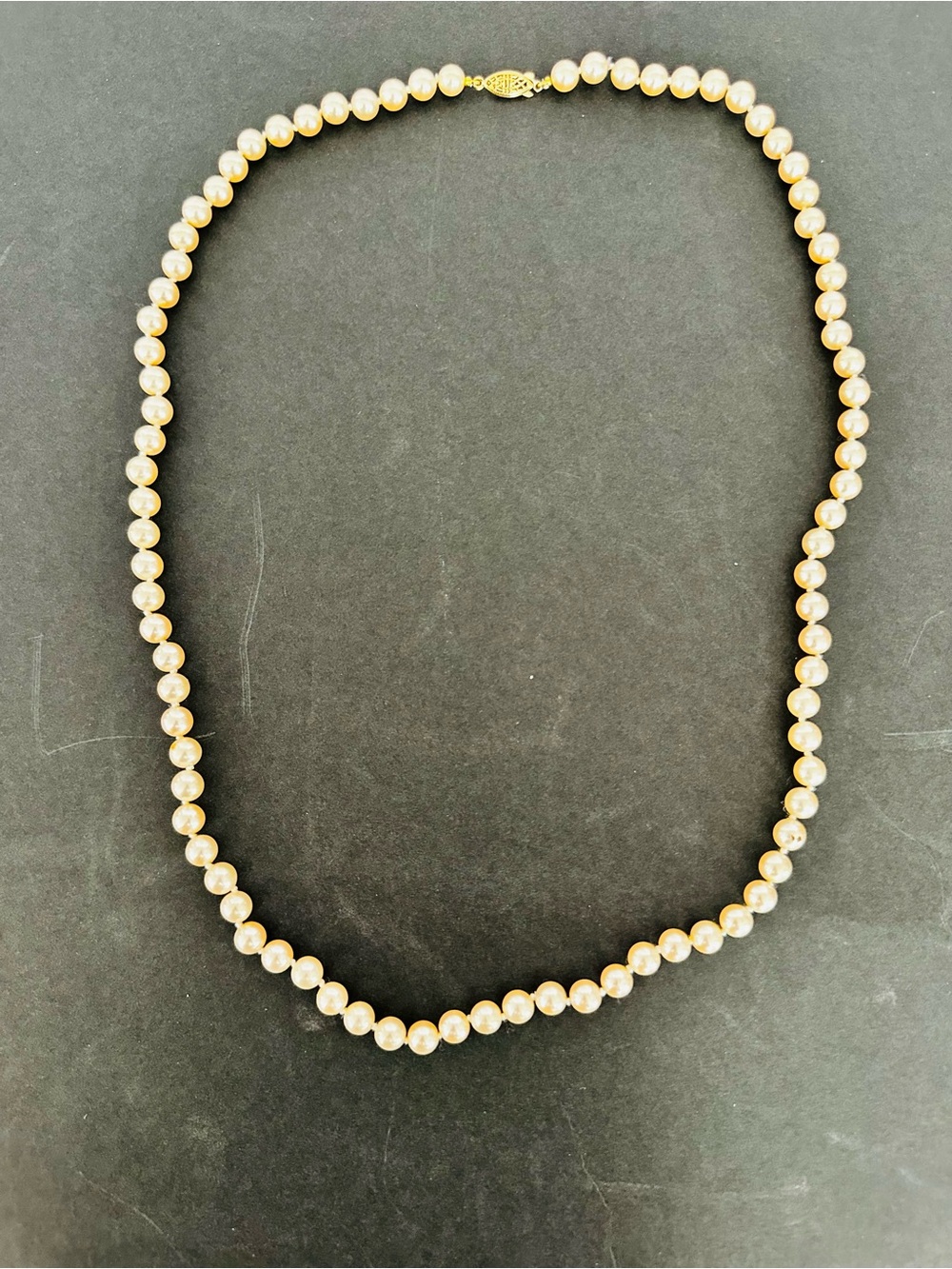 14” faux pearl necklace